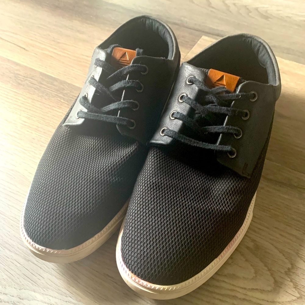 Aldo, man size 8.